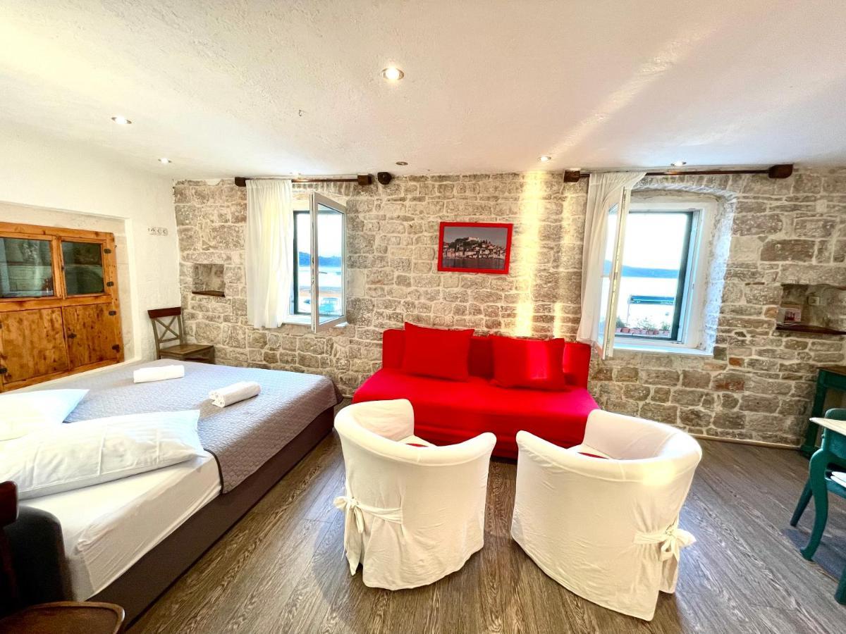 Apartments Trapula Sibenik Bagian luar foto