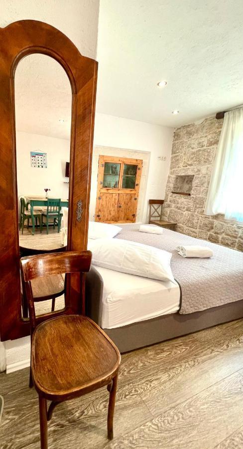Apartments Trapula Sibenik Bagian luar foto