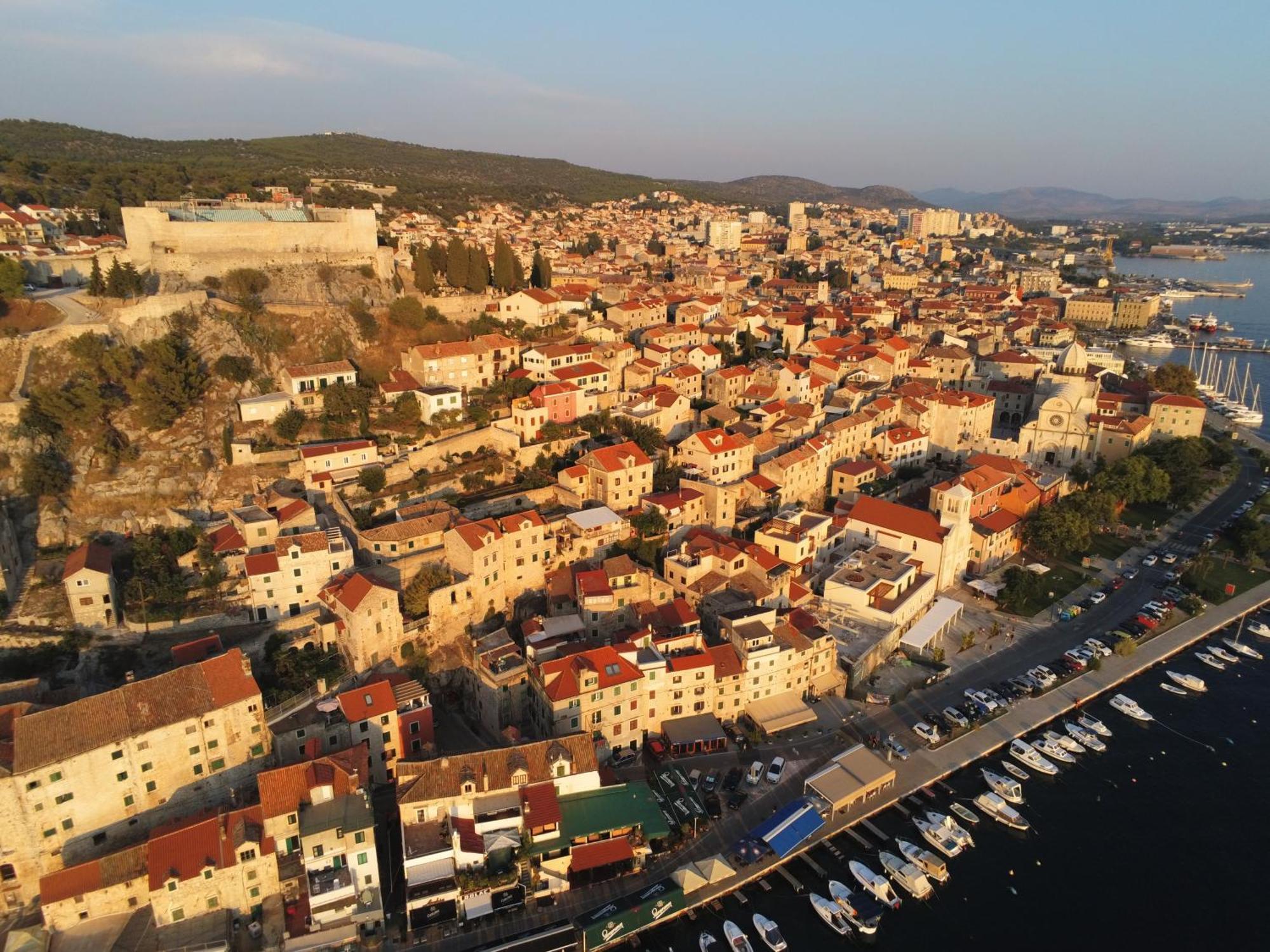 Apartments Trapula Sibenik Bagian luar foto